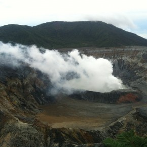 Le volcan du Poas. Crédit photo : Junie Berthiaume